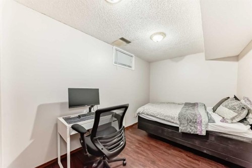 16272 5 Street Sw, Calgary, AB - Indoor Photo Showing Office