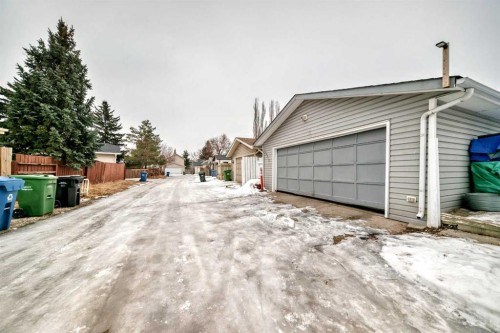 16272 5 Street Sw, Calgary, AB - Outdoor