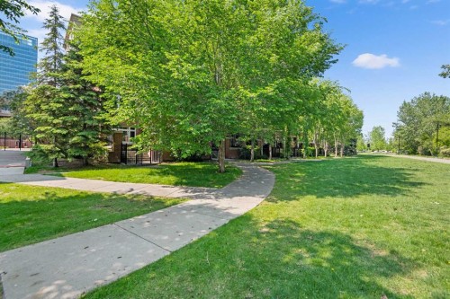 105-670 Princeton Way Sw, Calgary, AB - Outdoor
