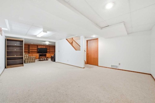 86 Suncanyon Park Se, Calgary, AB - Indoor