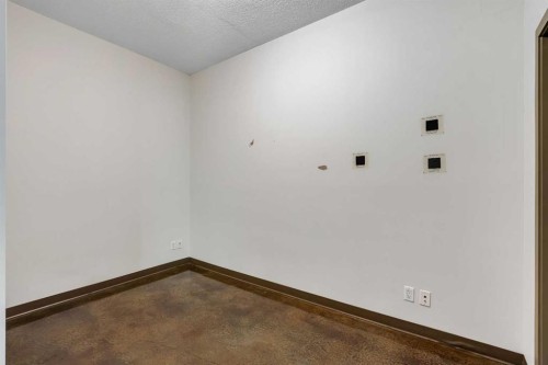 1106-135 13 Avenue Sw, Calgary, AB - Indoor Photo Showing Other Room