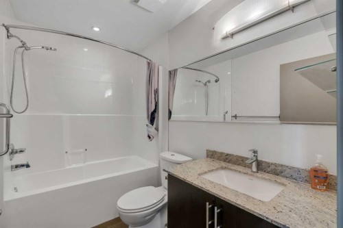 1106-135 13 Avenue Sw, Calgary, AB - Indoor Photo Showing Bathroom
