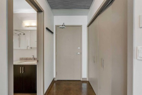 1106-135 13 Avenue Sw, Calgary, AB - Indoor Photo Showing Other Room