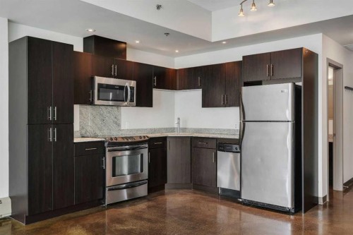 1106-135 13 Avenue Sw, Calgary, AB - Indoor Photo Showing Kitchen With Stainless Steel Kitchen