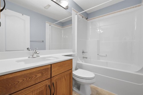 123 Kincora View Nw, Calgary, AB - Indoor Photo Showing Bathroom