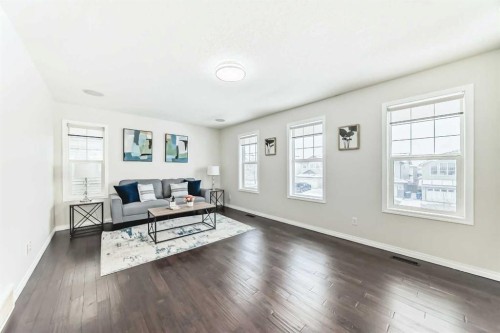 21 Panamount Row Nw, Calgary, AB - Indoor Photo Showing Living Room