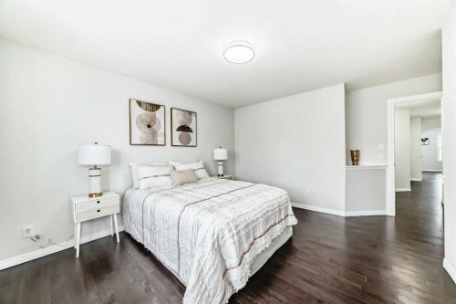 21 Panamount Row Nw, Calgary, AB - Indoor Photo Showing Bedroom