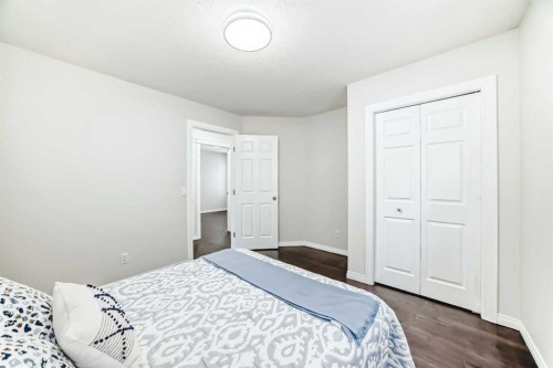 21 Panamount Row Nw, Calgary, AB - Indoor Photo Showing Bedroom