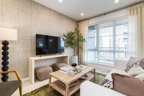 1469 Na'A Drive Sw, Calgary, AB - Indoor Photo Showing Living Room