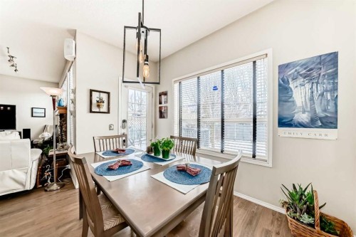 42 Somerset Circle Sw, Calgary, AB - Indoor Photo Showing Dining Room