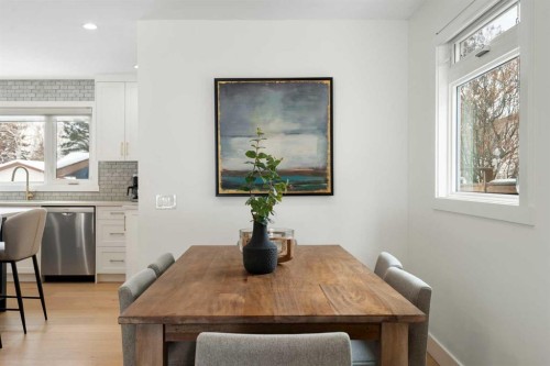 224 Silverview Way Nw, Calgary, AB - Indoor Photo Showing Dining Room
