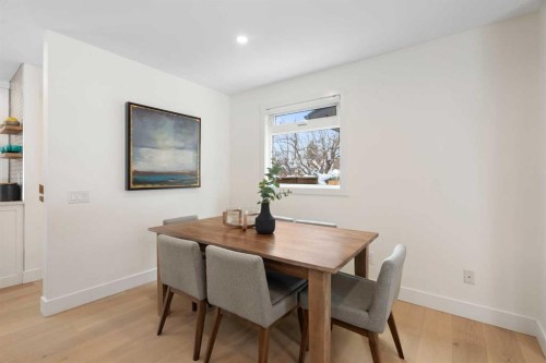 224 Silverview Way Nw, Calgary, AB - Indoor Photo Showing Dining Room