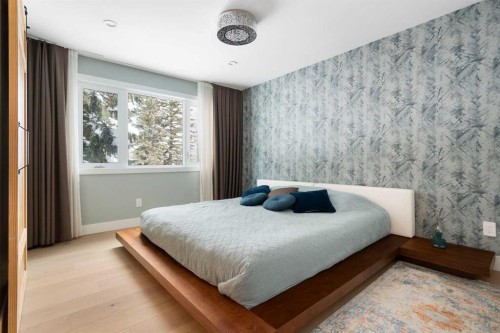 224 Silverview Way Nw, Calgary, AB - Indoor Photo Showing Bedroom