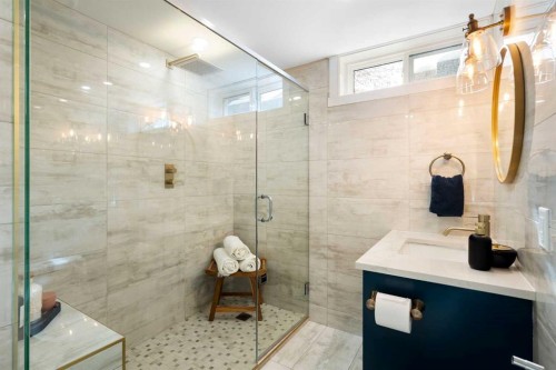 224 Silverview Way Nw, Calgary, AB - Indoor Photo Showing Bathroom