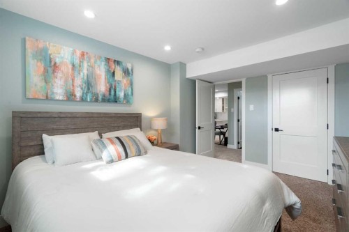 224 Silverview Way Nw, Calgary, AB - Indoor Photo Showing Bedroom