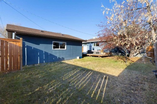 224 Silverview Way Nw, Calgary, AB - Outdoor