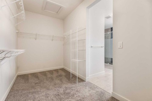 142 Cranbrook Park Se, Calgary, AB - Indoor With Storage