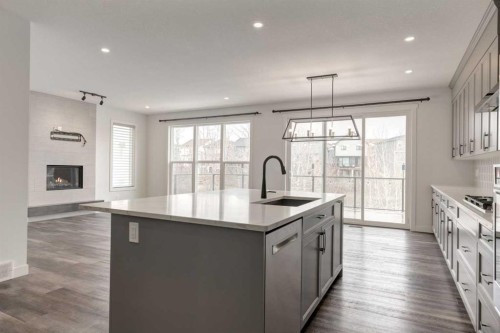 142 Cranbrook Park Se, Calgary, AB - Indoor Photo Showing Kitchen With Upgraded Kitchen
