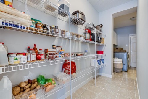 26 Auburn Glen Circle Se, Calgary, AB - Indoor With Storage