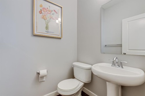 26 Auburn Glen Circle Se, Calgary, AB - Indoor Photo Showing Bathroom