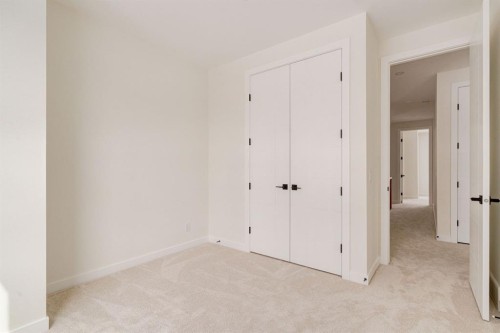 39A Moncton Road Ne, Calgary, AB - Indoor Photo Showing Other Room