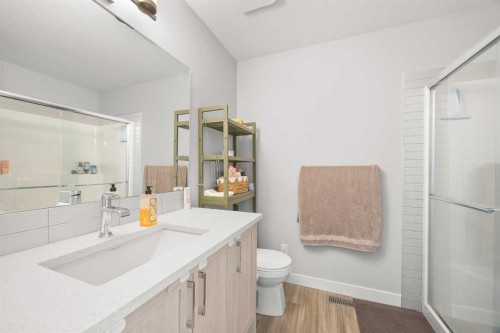 1320 Sage Hill Grove Nw, Calgary, AB - Indoor Photo Showing Bathroom