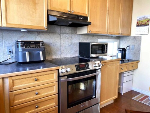 90 Tuscany Springs Heights Nw, Calgary, AB - Indoor Photo Showing Kitchen