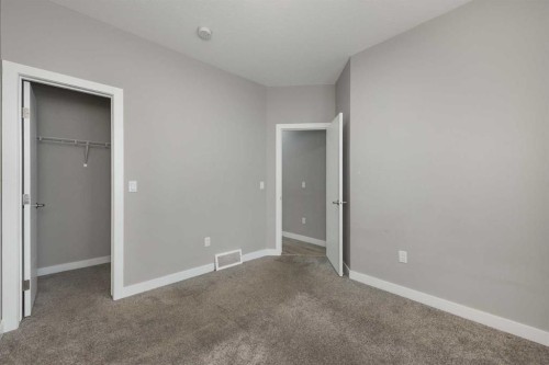 35 Sherview Grove Nw, Calgary, AB - Indoor Photo Showing Other Room