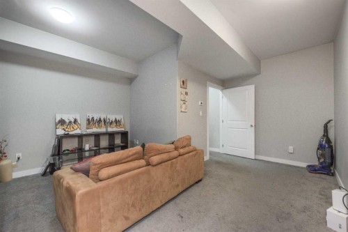 35 Sherview Grove Nw, Calgary, AB - Indoor