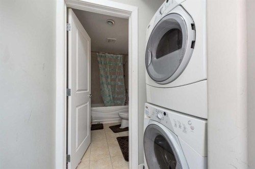 35 Sherview Grove Nw, Calgary, AB - Indoor Photo Showing Laundry Room