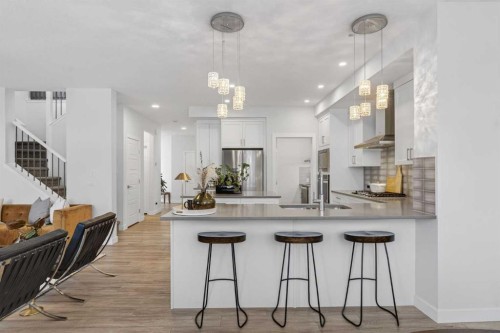 113 Sandpiper Bay, Chestermere, AB - Indoor Photo Showing Kitchen