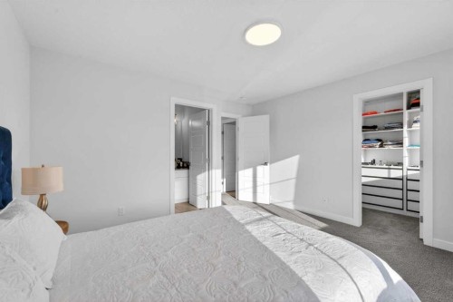 113 Sandpiper Bay, Chestermere, AB - Indoor Photo Showing Bedroom