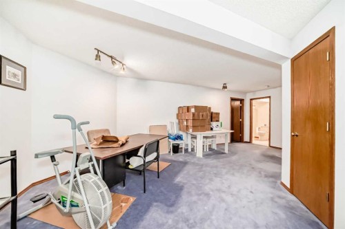 28 Harvest Oak Drive Ne, Calgary, AB - Indoor