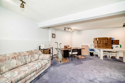28 Harvest Oak Drive Ne, Calgary, AB - Indoor