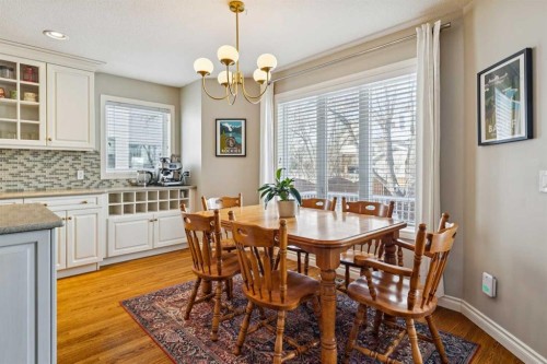 107 Sheep River Bay, Okotoks, AB - Indoor Photo Showing Dining Room