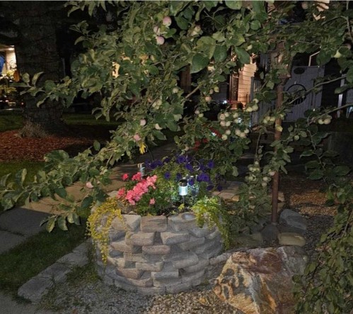 131 Woodglen Way Sw, Calgary, AB - Outdoor