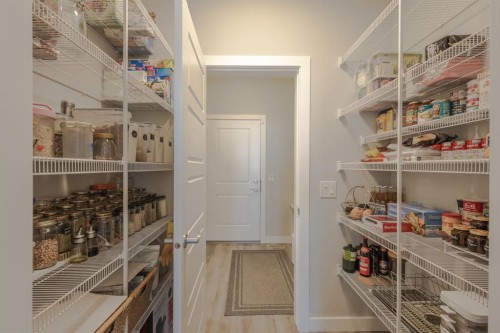 301 Crestmont Drive Sw, Calgary, AB - Indoor With Storage