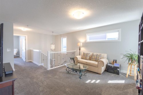 301 Crestmont Drive Sw, Calgary, AB - Indoor