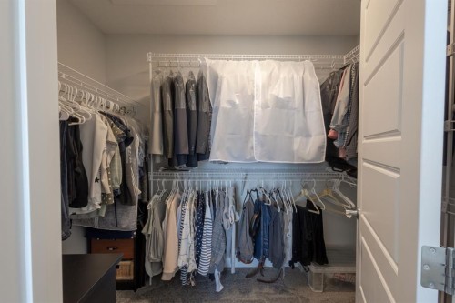 301 Crestmont Drive Sw, Calgary, AB - Indoor With Storage