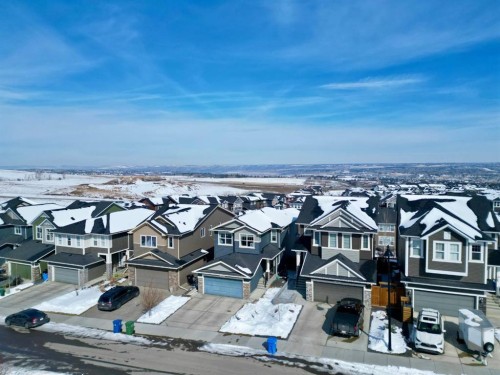 301 Crestmont Drive Sw, Calgary, AB - Outdoor With Facade