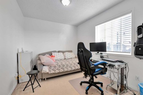 175 Evansmeade Common Nw, Calgary, AB - Indoor Photo Showing Office