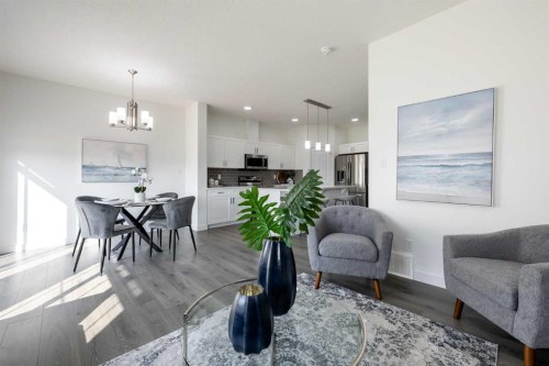 15 Heritage Point, Cochrane, AB - Indoor Photo Showing Living Room