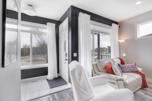 134 Walgrove Drive Se, Calgary, AB - Indoor