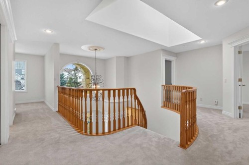 255 Hamptons Terrace Nw, Calgary, AB - Indoor Photo Showing Other Room