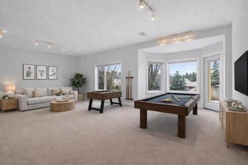 255 Hamptons Terrace Nw, Calgary, AB - Indoor Photo Showing Other Room