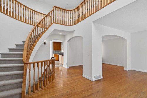 255 Hamptons Terrace Nw, Calgary, AB - Indoor Photo Showing Other Room