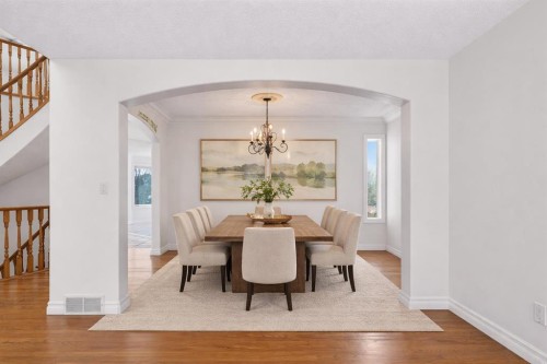 255 Hamptons Terrace Nw, Calgary, AB - Indoor Photo Showing Dining Room