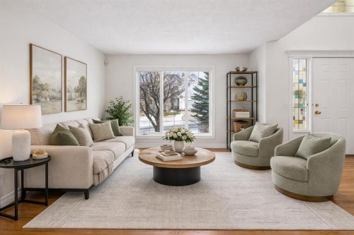 255 Hamptons Terrace Nw, Calgary, AB - Indoor Photo Showing Living Room