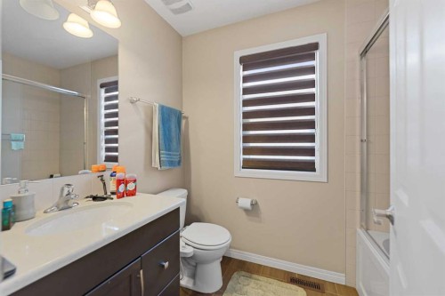 24 Cityscape Row Ne, Calgary, AB - Indoor Photo Showing Bathroom