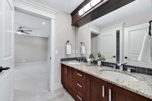 52 Wentworth Crescent Sw, Calgary, AB - Indoor Photo Showing Bathroom